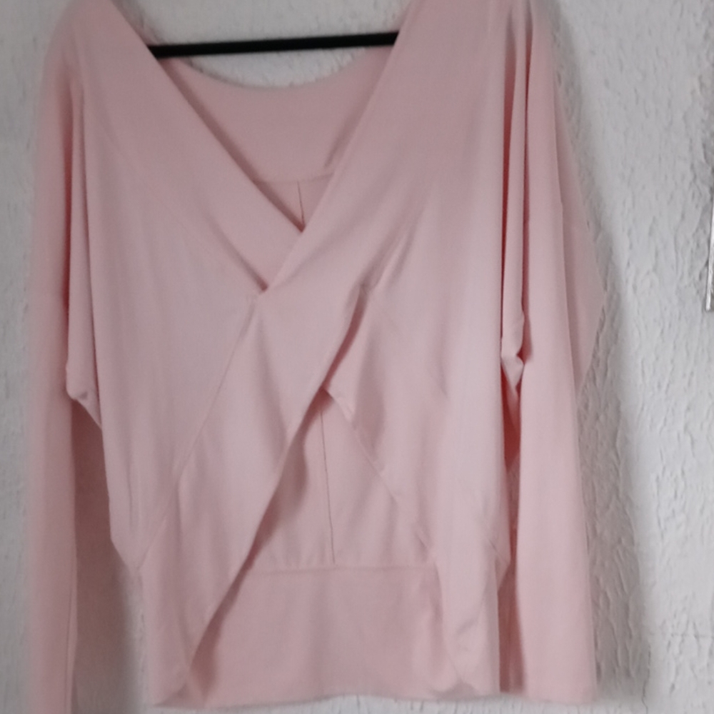 Carrie Underwood long sleeve shirt